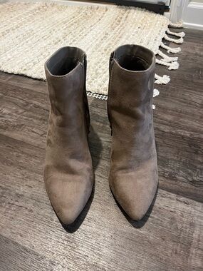 Women’s tan suede heel booties size 8